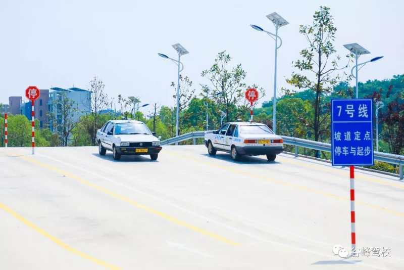 學海路校區風光1.jpg